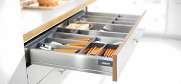 фурнитура с доводчиками, blum, boyard, кухни на заказ
